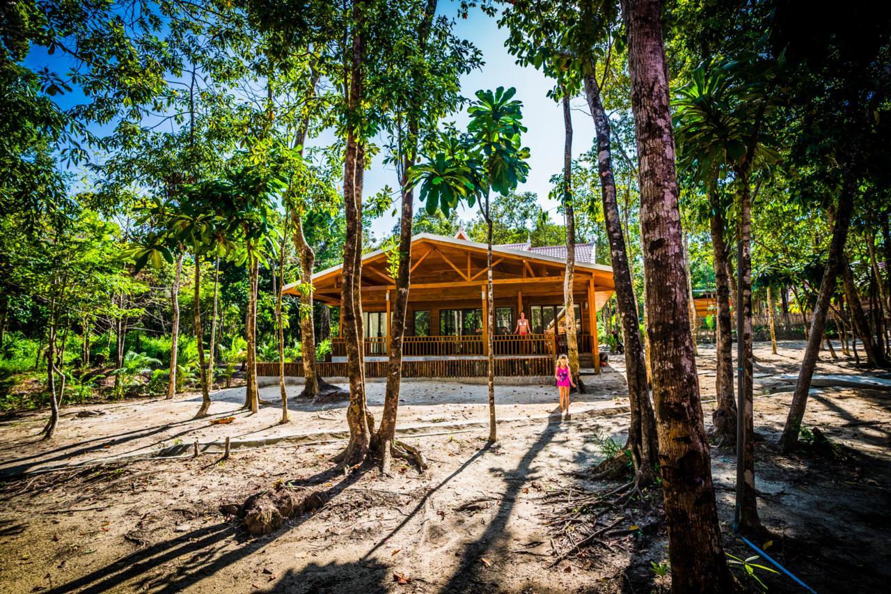 Sol Beach Resort Koh Rong Sanloem Εξωτερικό φωτογραφία